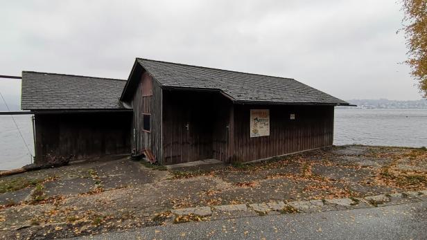 Traunsee: Hauserbin und Stadt mit Beschwerde gegen Bootshaus-Bescheid