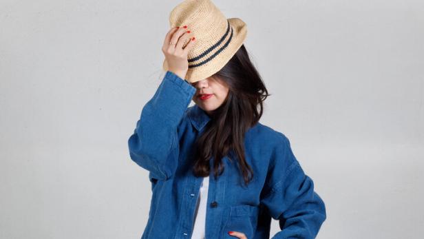 Arbeitskluft von Vétra wird auch auf der Straße getragen.