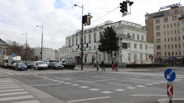 Im Kleinen Haus der Kunst hat Lukas Neugebauer seinen Firmensitz