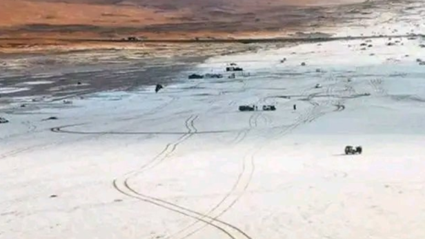 Angezuckerte Wüste: Schneefall in Saudi-Arabien