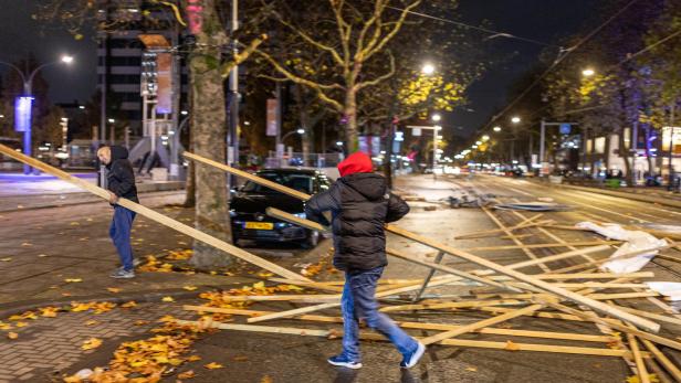 Nach Angriffen auf israelische Fußballfans: Erneut Unruhen in Amsterdam