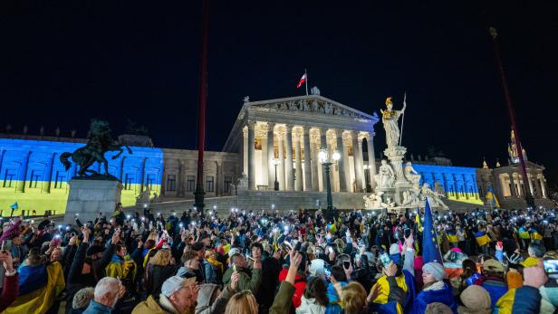 Ukraine-Krieg: Beleuchtung des Parlaments droht an FPÖ zu scheitern