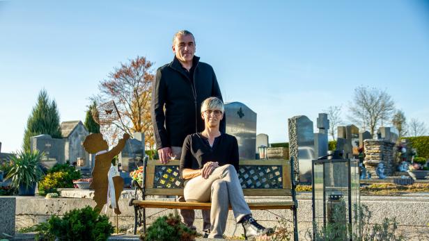 Robert Inghofer und Nicole Katzian organisierten ein Sternenkinder-Grab in Heidenreichstein.