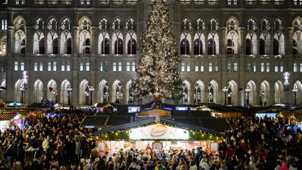 Wien erstrahlt wieder: Weihnachtsbeleuchtung in Einkaufsstraßen eingeschaltet