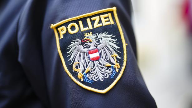 Die Polizei schritt wegen eines Streits zwischen Familien ein.