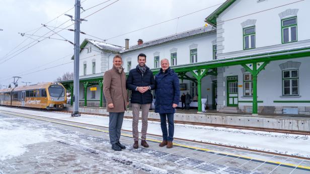 Bahnhofseröffnung sorgt für nächsten Krach zwischen ÖVP und FPÖ in NÖ