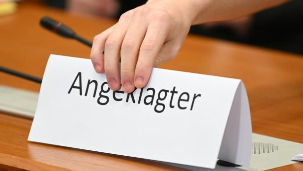 Terrorprozess gegen mutmaßlichen Rechtsextremisten in Frankfurt Terrorprozess gegen mutmaßlichen Rechtsextremisten in Frankfurt