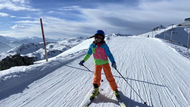 Kind beim Skifahren in Hochpustertal/Sillian