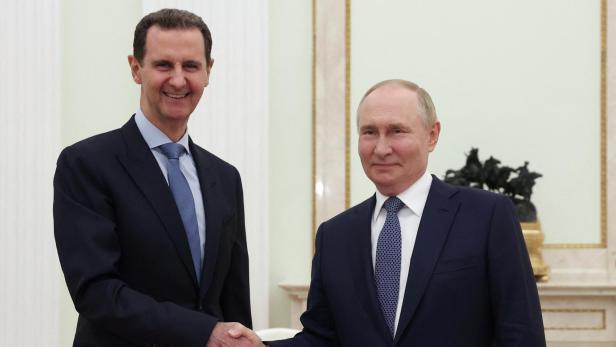 Russia's President Putin and Syria's President Assad meet in Moscow