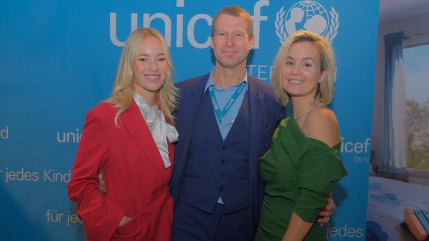 Schauspielerin Valerie Huber, Unicef-CEO Christoph Jünger und Business Influencerin Lisa Sophie Thoma