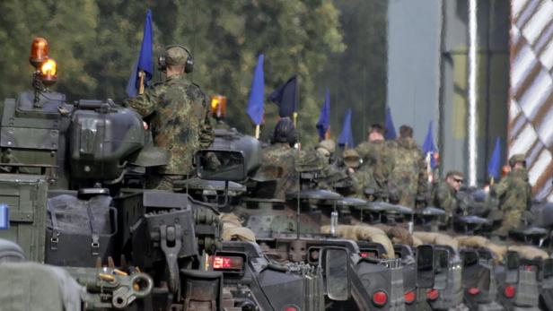 Panzer durchqueren Österreich, um beispielsweise an NATO-Übungen teilzunehmen.