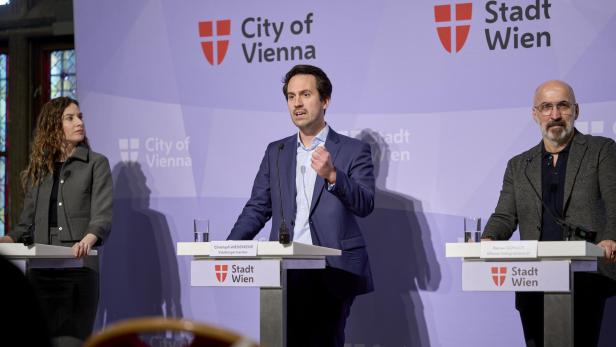 Judith Kohlenberger, Christoph Wiederkehr und Kenan Güngör bei der Präsentation im Wiener Rathaus