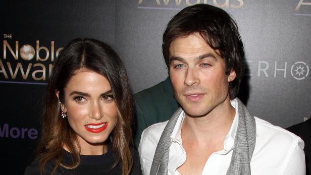 Ian Somerhalder und Nikki Reed haben geheiratet. Der 'Vampire Diaries'-Schauspieler und die 'Twilight'-Schönheit haben sich offenbar am 26. April das Ja-Wort gegeben, wie durch Twittermeldungen von Gästen bekannt wurde.