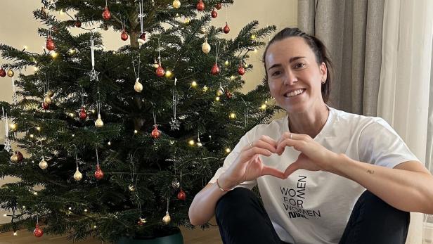 Ex-Kickerin Viktoria Schnaderbeck: So wird das erste Weihnachtsfest mit Baby