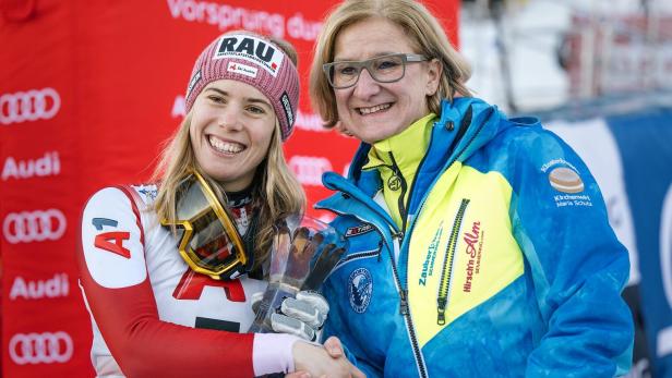 ÖSV-Athletin Liensberger begeisterte mit dritten Platz im Slalom: LH Mikl-Leitner gratulierte 