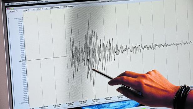 ERDBEBEN IN NIEDERÖSTERREICH