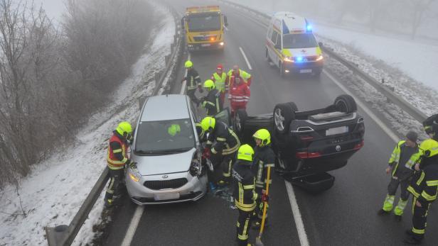 Unfall am Dreikönigstag auf der B119 zwischen Amstetten und Grein