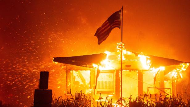 Los Angeles: Flammeninferno zerstört rund 10.000 Gebäude, Zahl der Toten gestiegen