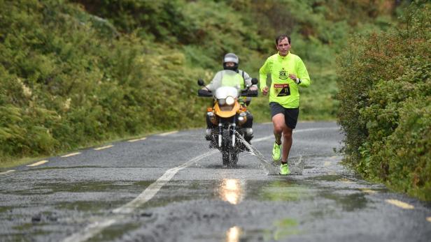 Marathon auf einem Muldenkipper: "Weil es noch keiner gemacht hat"