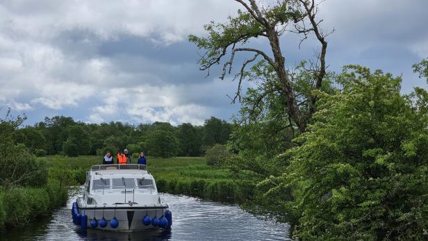 Irland: Mit dem Hausboot auf dem Shannon zu Pubs und Ruinen