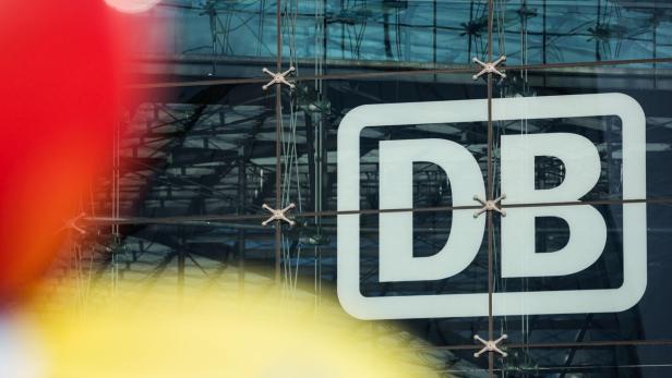 Die Deutsche Bahn steht unter Beschuss: Frauen mit Kopftuch wurden beleidigt.