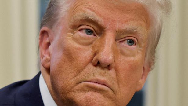40.000 gehen freiwillig: Gericht bremst Trumps Beamtenkündigungswelle