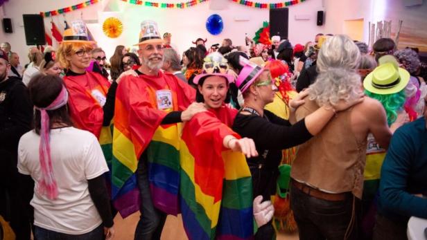 Kostümwettbewerb und Faschingsumzug in St. Pölten