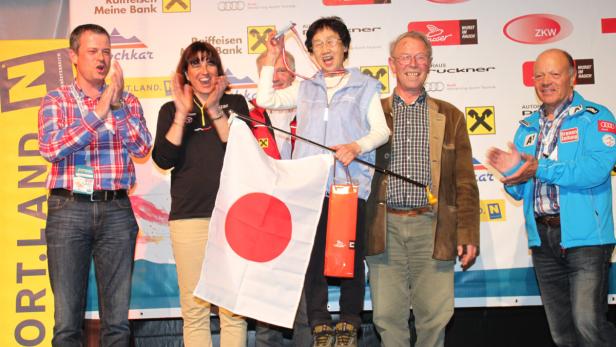 84-jährige Japanerin holte Gold und Herzen des Publikums