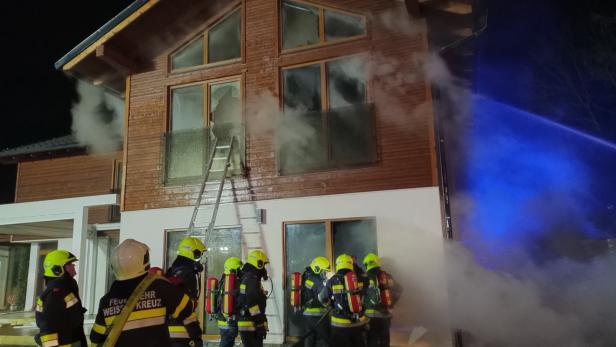 Bezirk Wiener Neustadt: Sauna löst Wohnhausbrand aus