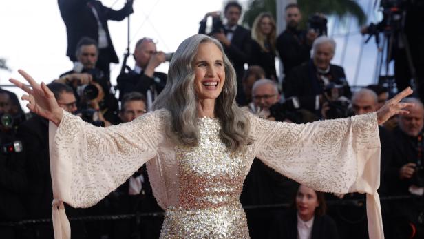 Reverse Nepo Baby: Wie Margaret Qualley ihre Mutter berühmter macht