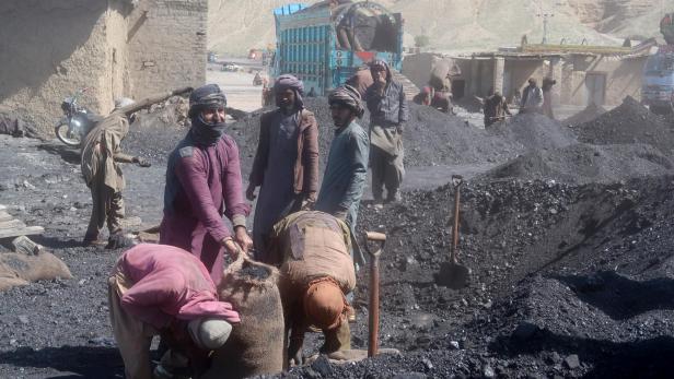 Pakistan marks International Labor Day