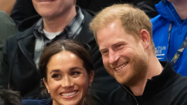 "Es ist an der Zeit": Starfriseur macht sich über Haarausfall von Prinz Harry lustig