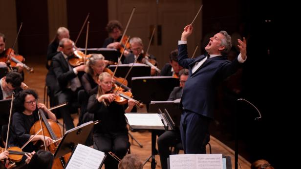 ORF-Orchester: Der "Neue" kam, dirigierte und begeisterte