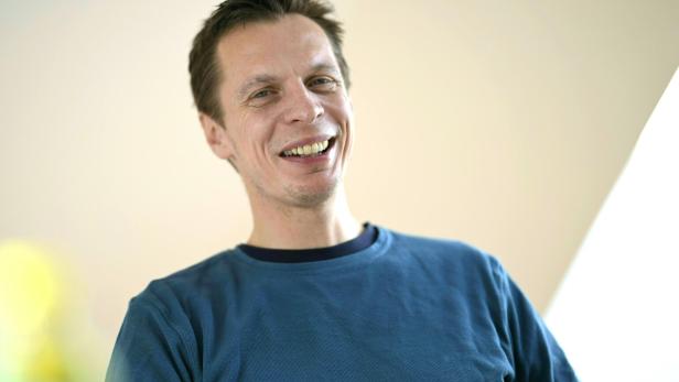 Klaus Eckel im Interview: "Humor bedeutet Distanzgewinn"