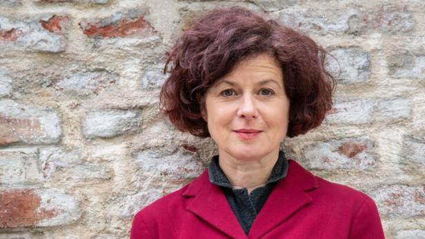 Andrea Winkler: Bitte an die Welt persönlich wenden