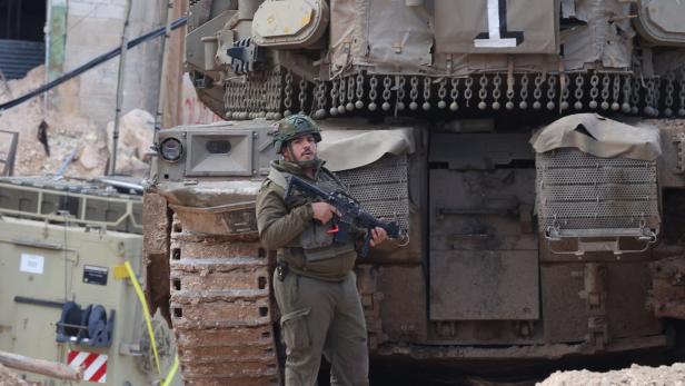 Israel's military operation continues in West Bank's Jenin Israel greift militärische Ziele im Süden Syriens an