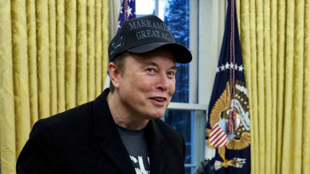 Elon Musk benannte Twitter in X um. Elon Musk benannte Twitter in X um.