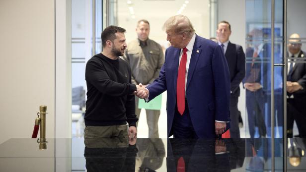 US-UKRAINE-RUSSIA-CONFLICT-WAR Was steckt hinter dem Bodenschatz-Deal zwischen Kiew und Trump?