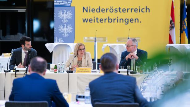 Schwarz-blaue Klausur in NÖ: Was hinter den Kulissen passierte