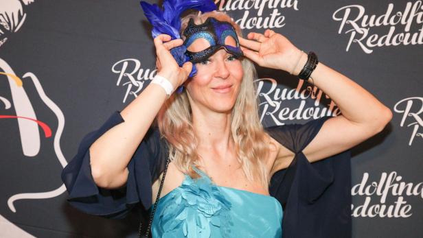 Nach Opernball: Simone Lugner tanzt auf der Rudolfina Redoute
