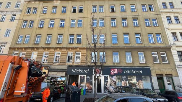 Von außen fällt die Othmargasse 42 gar nicht so stark auf, im Inneren sieht es anders aus