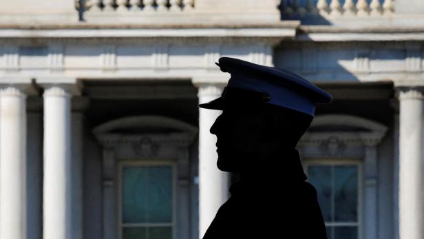 Der französische Präsident Emmanuel Macron besucht das Weiße Haus in Washington.