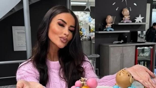 Reality-TV-Star Christina Dimitriou verkündet Geburt ihres Babys
