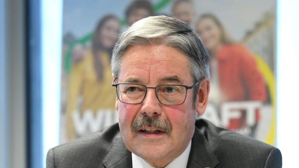 PK ÖSTERREICHISCHER RAIFFEISENVERBAND (ÖRV) "AKTUELLE DATEN UND ENTWICKLUNGEN RUND UM DAS GENOSSENSCHAFTSWESEN IN ÖSTERREICH UND WELTWEIT - ÖRV-INFORMATIONSKAMPAGNE": HAMESEDER RBI-Aufsichtsratschef: „Bankenabgabe ist eine willkürliche Maßnahme“