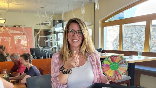 Nicole Lagler aus Spitz/Wachau entführt bei einem Sensoriktraining in die Welt der Aromen.