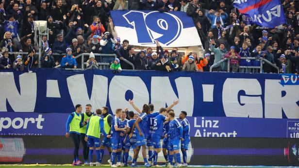FUSSBALL: ADMIRAL BUNDESLIGA/ 22. RUNDE: FC BLAU WEIß LINZ - TSV EGGER GLAS HARTBERG Blau-Weiß Linz verdrängt den LASK aus den Top-6
