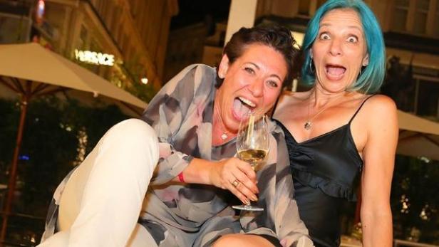 Andrea Händler und Eva Billisich