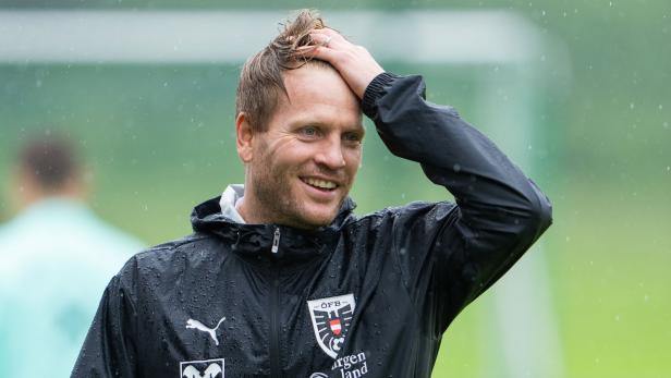 TRAINING DES ÖFB-NATIONALTEAMS IN WINDISCHGARSTEN: PERCHTOLD U-21-Teamchef Peter Perchtold