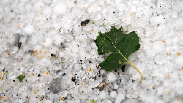 Ungewöhnlich früh: Hagelgewitter über dem nördlichen Weinviertel