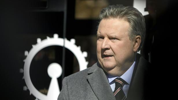 PK STADT WIEN "SICHERES WIEN": LUDWIG (SPÖ) PK STADT WIEN "SICHERES WIEN": LUDWIG (SPÖ)